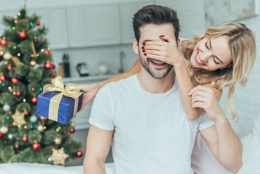 Qué regalar a tu pareja por Navidad? No te pierdas estas 18 ideas originales