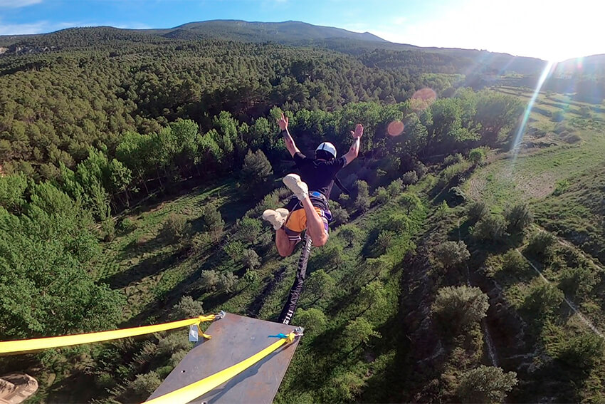 Adéntrate en el mundo del puenting